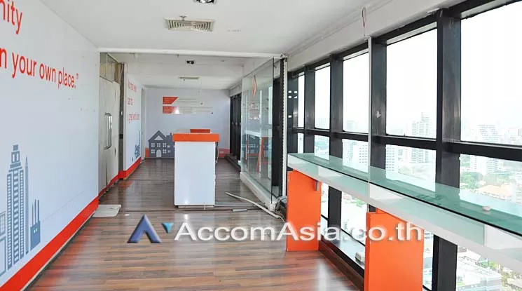 5  Office Space For Rent in Sukhumvit ,Bangkok BTS Ekkamai at Bangkok Business Center AA14408
